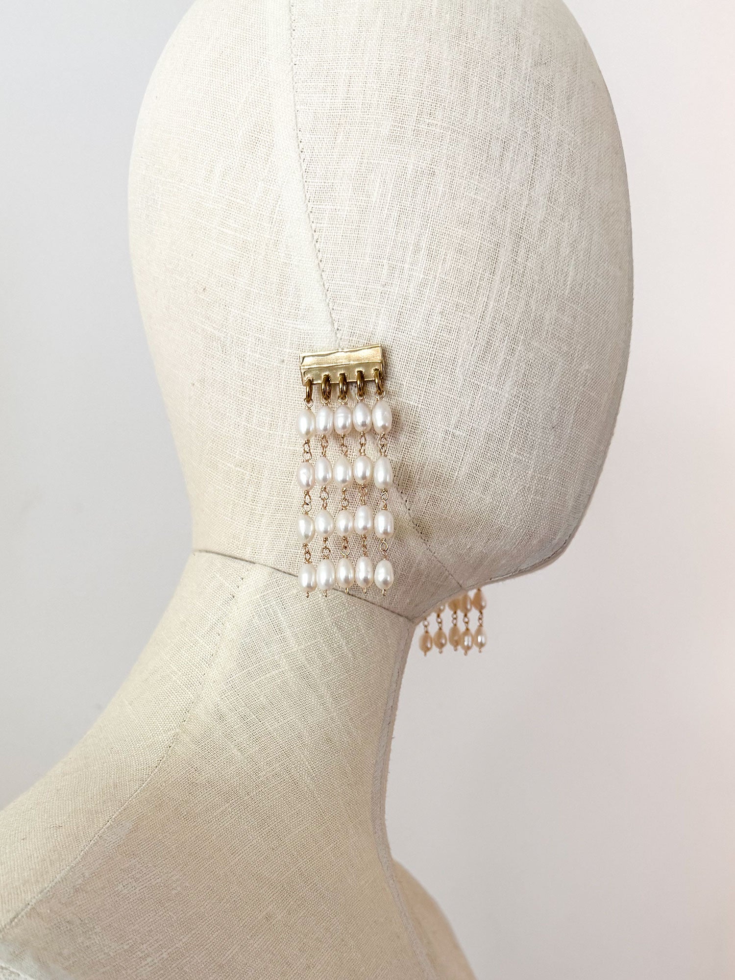 ARIA EARRINGS