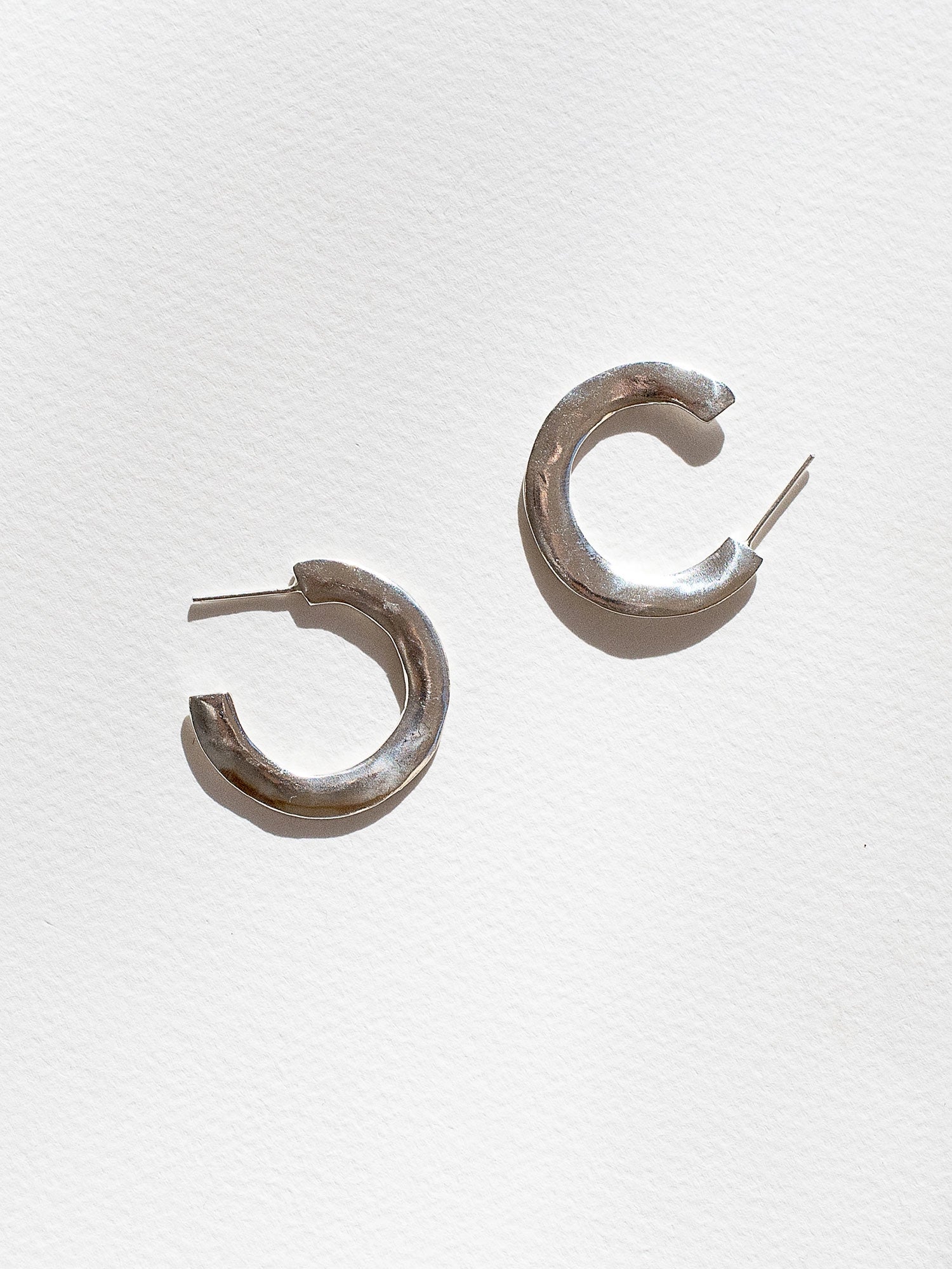 Hollis Medium Silver Hoop Stud Earrings Michelle Ross