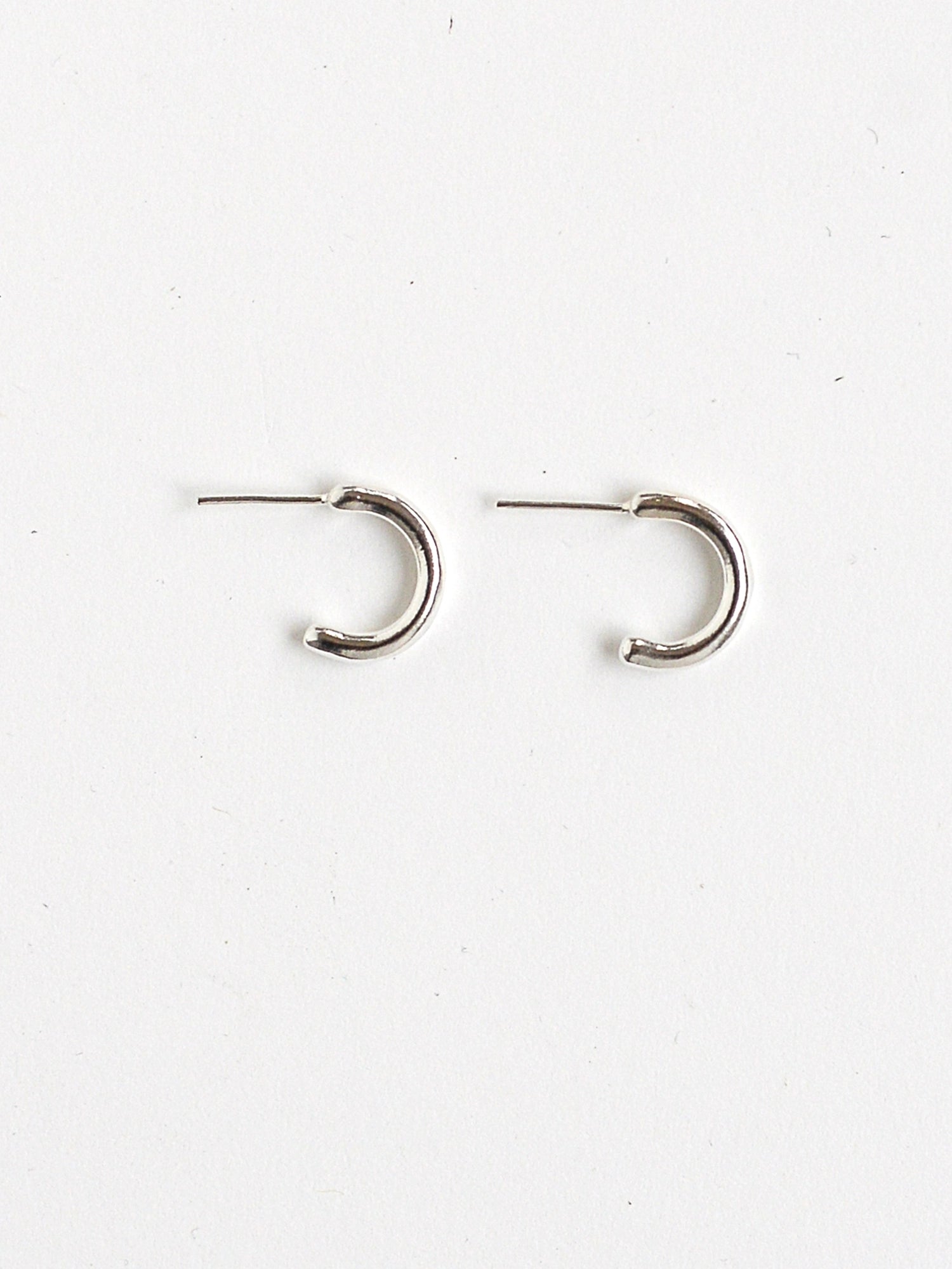 Hollis Tiny Silver Hoop Stud Earrings Michelle Ross