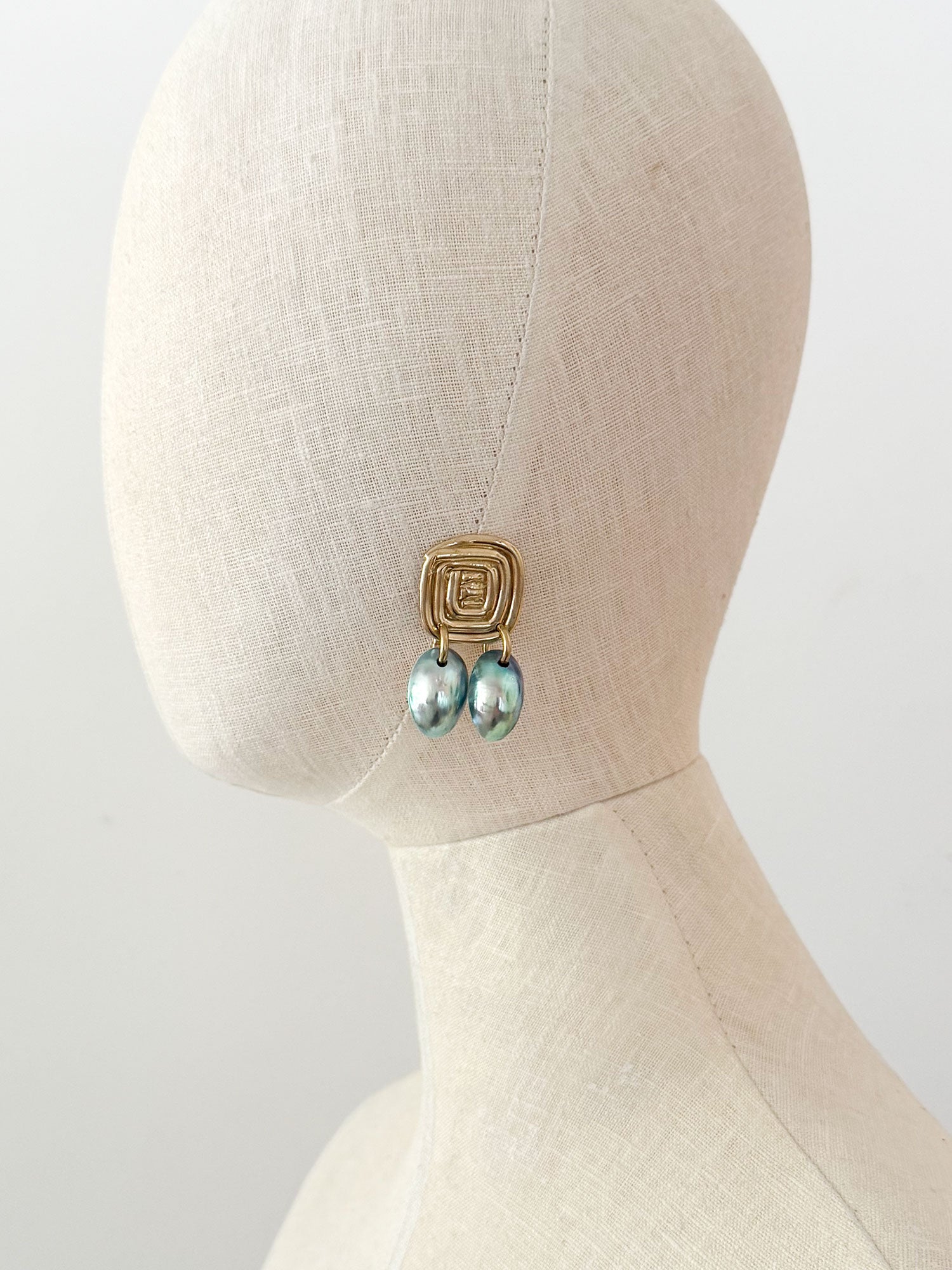 SEVRA EARRINGS
