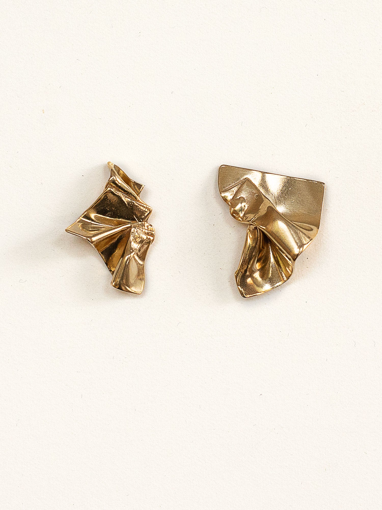 RUFFA (STUD) EARRINGS