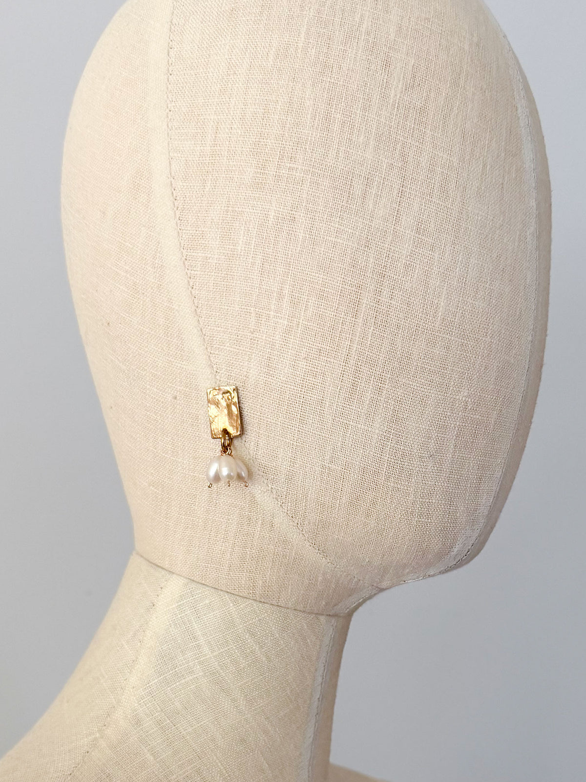 AIME EARRINGS