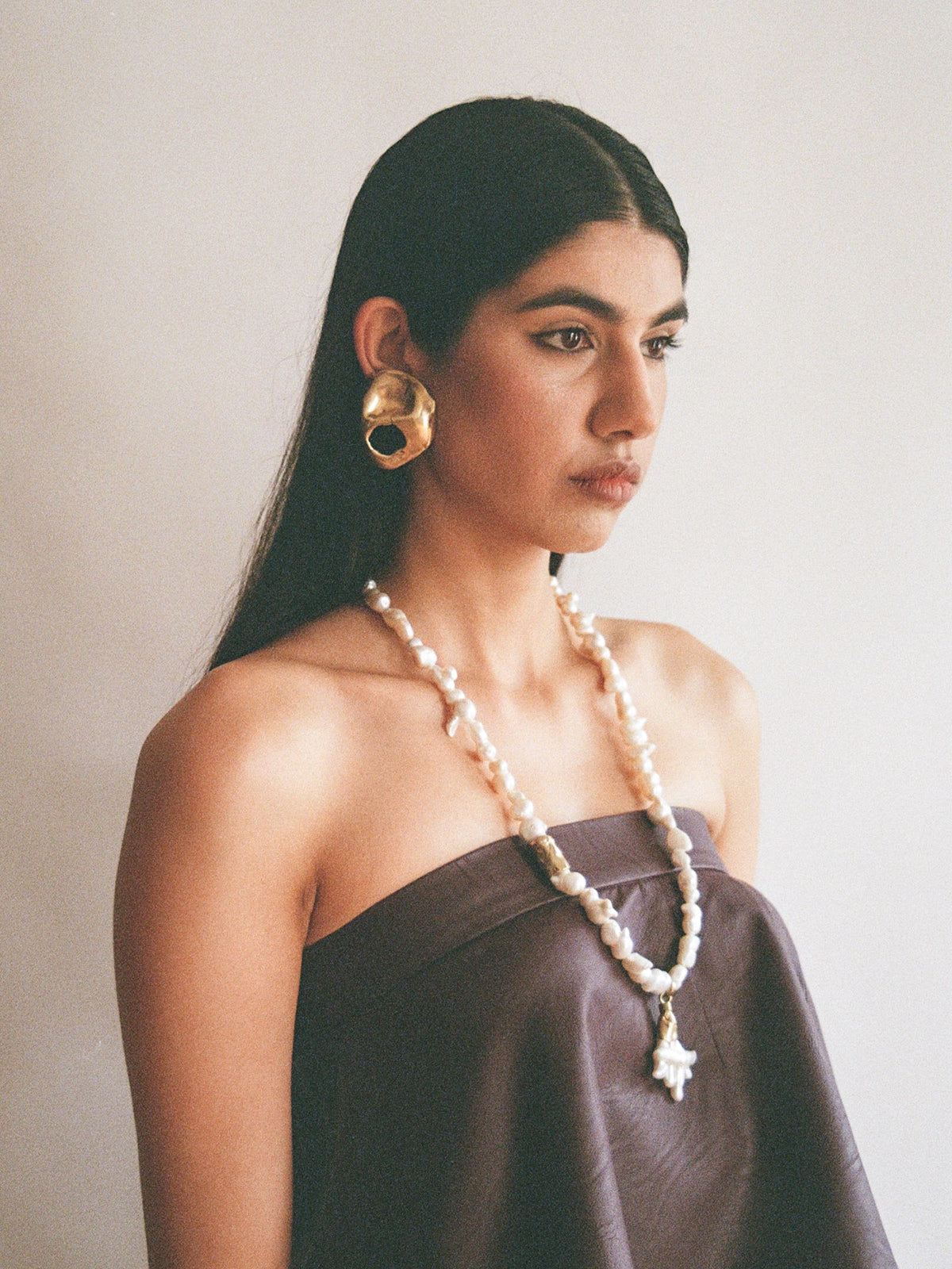 Coda Freshwater Pearl Strand Necklace with Pendant by Michelle Ross