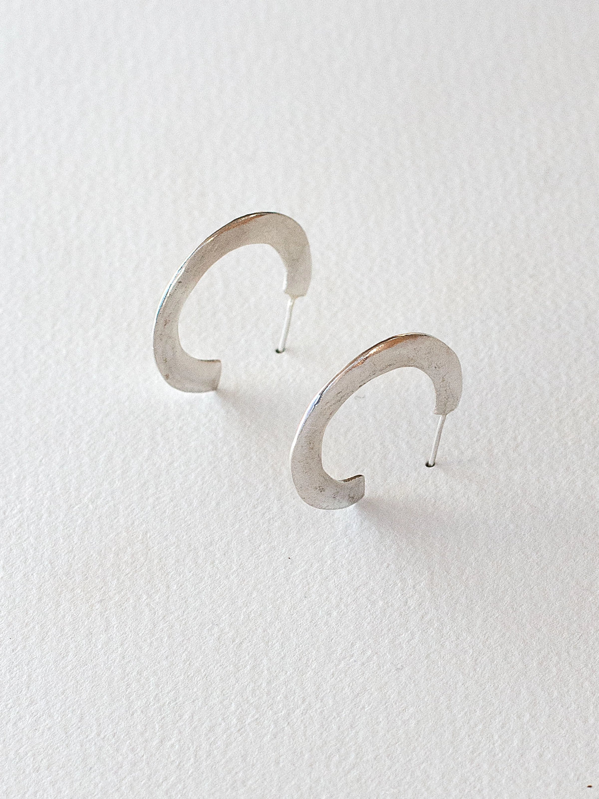 Hollis Medium Silver Hoop Stud Earrings Michelle Ross