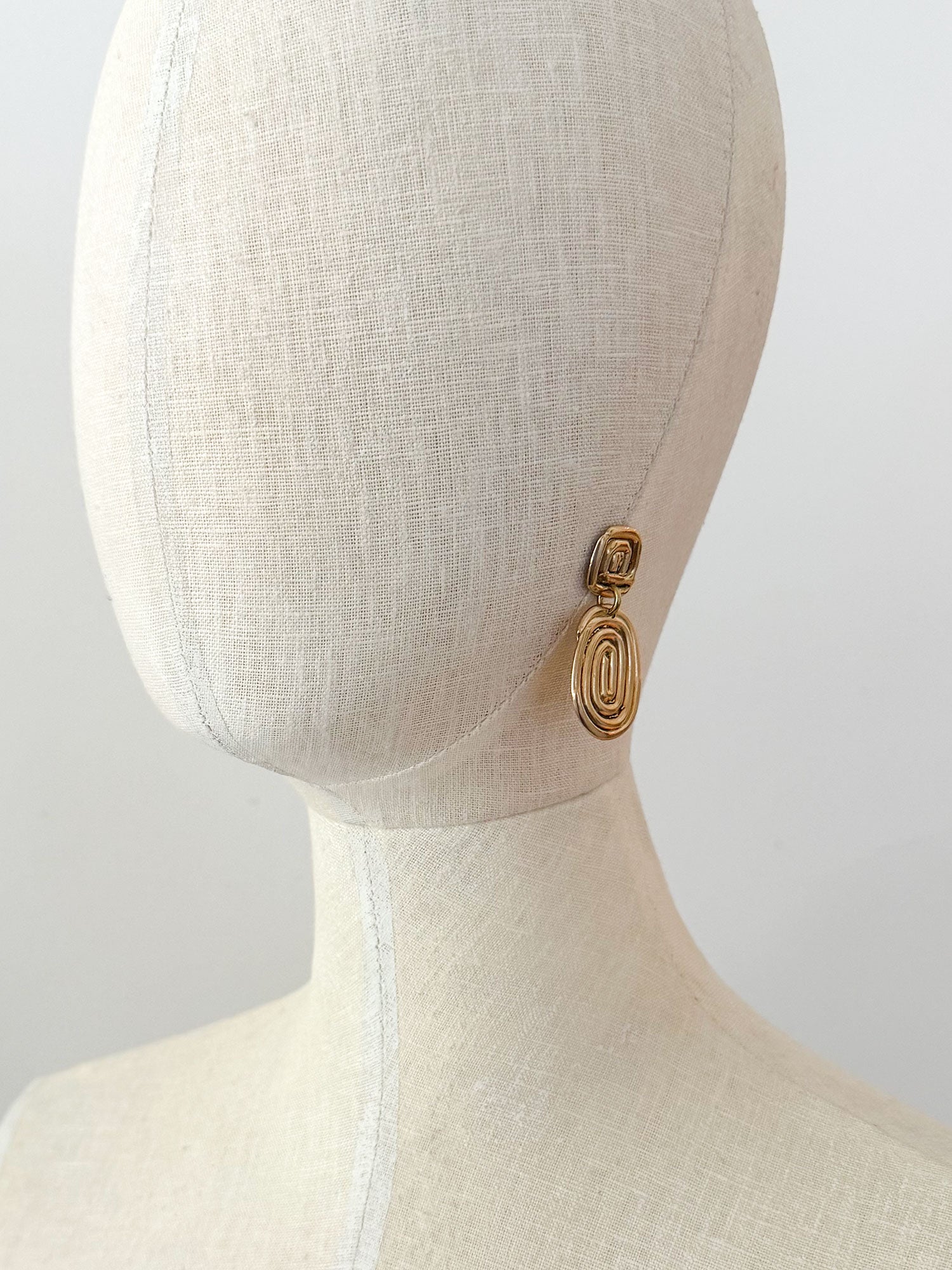 CETTA (ROUND) EARRINGS