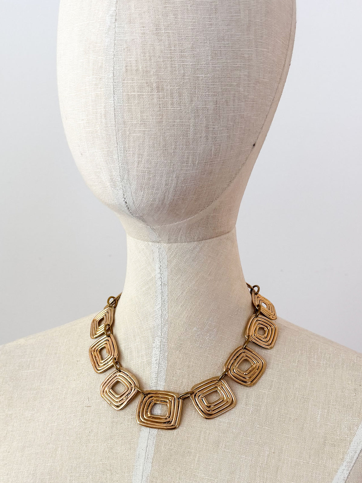 CERISE II NECKLACE