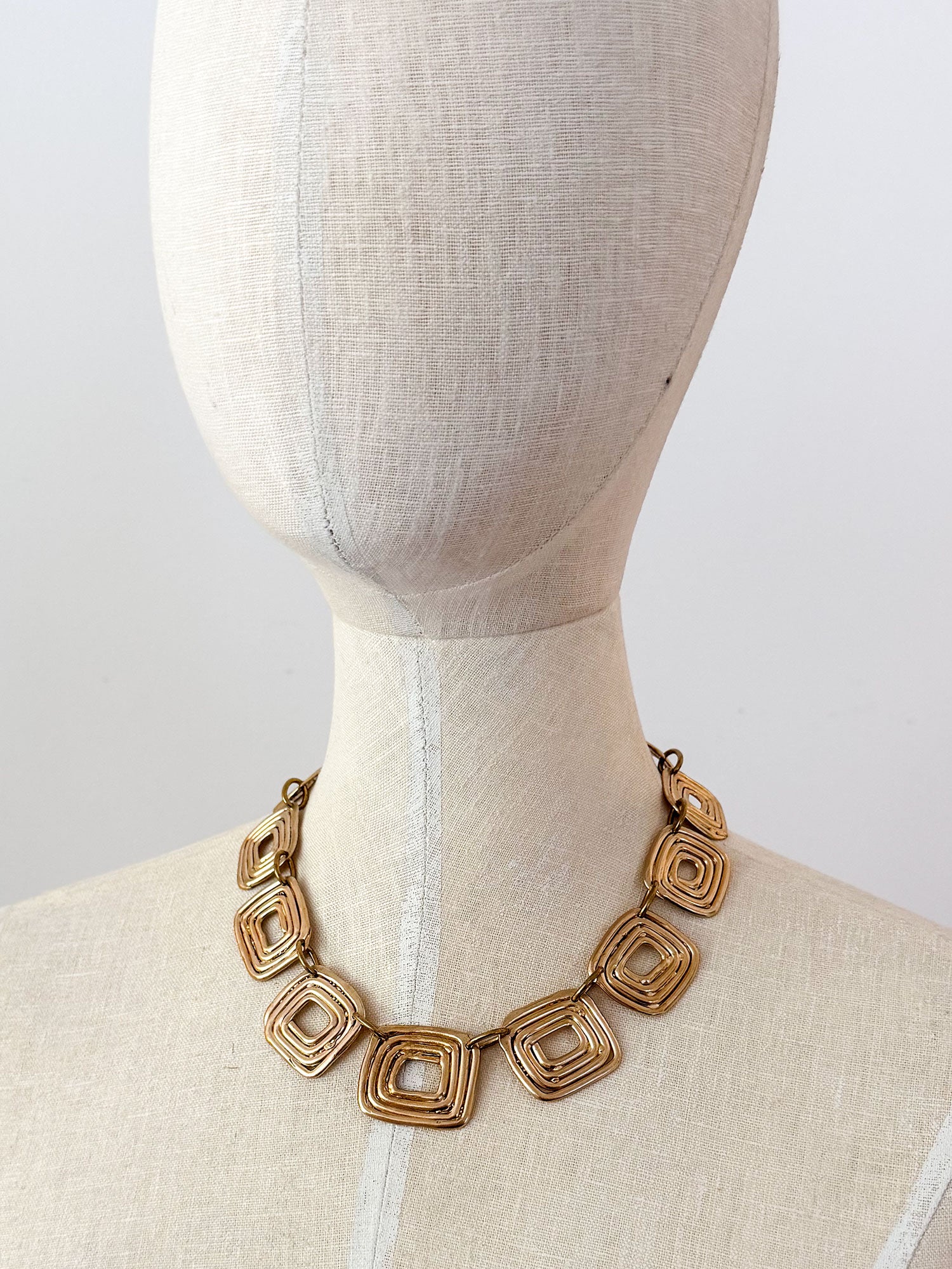 CERISE II NECKLACE