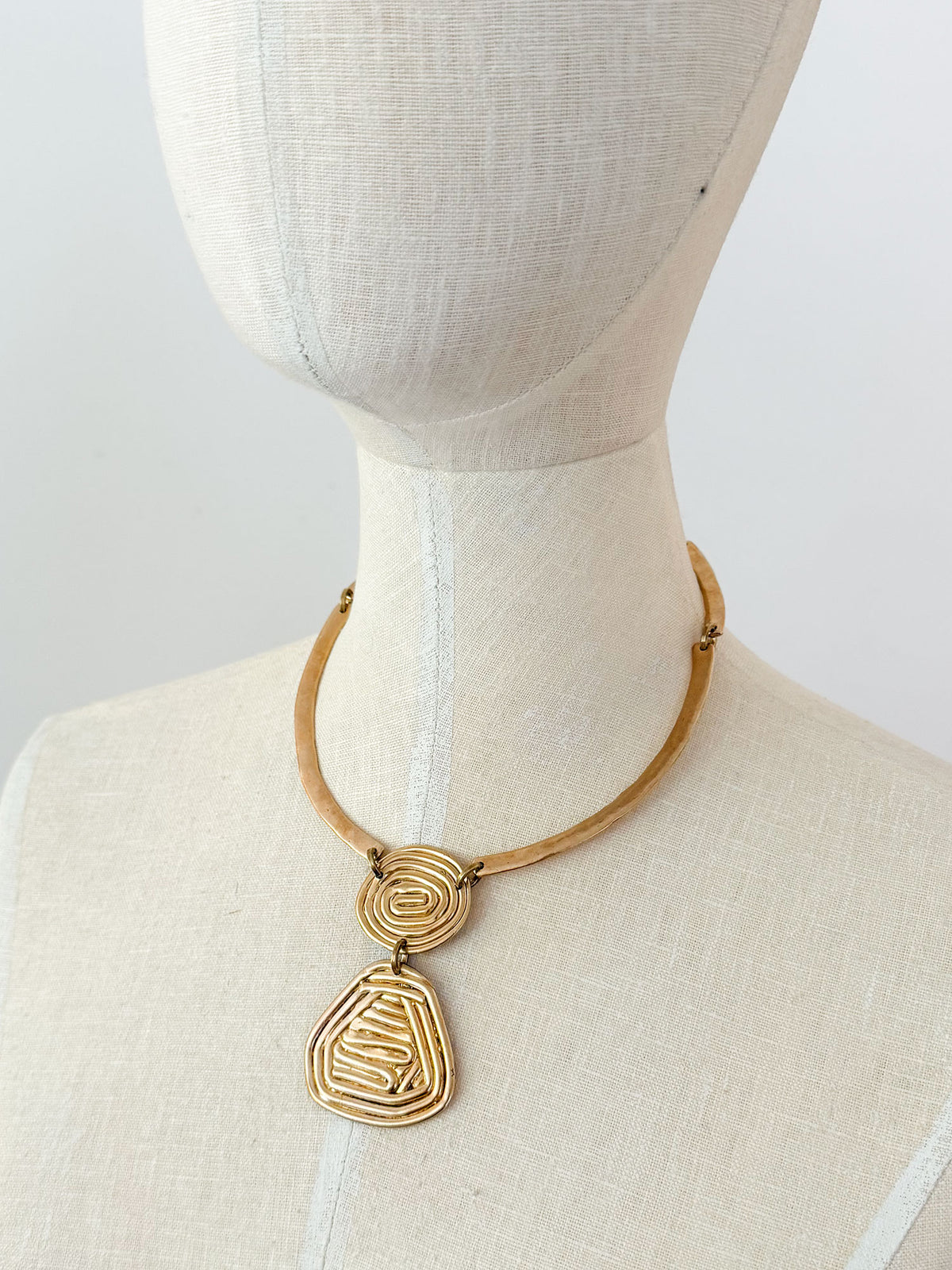 CERCE III NECKLACE