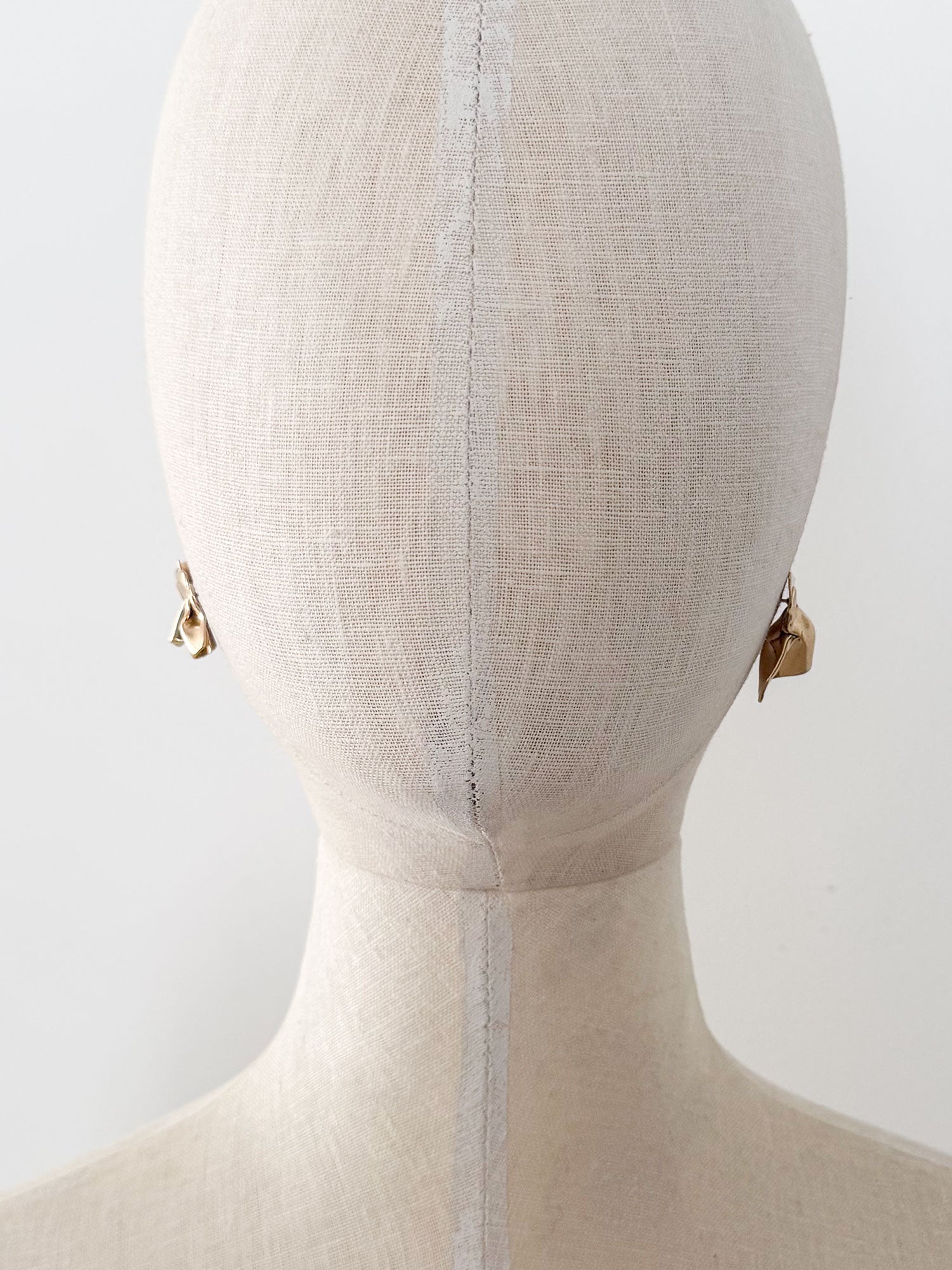 RUFFA (STUD) EARRINGS