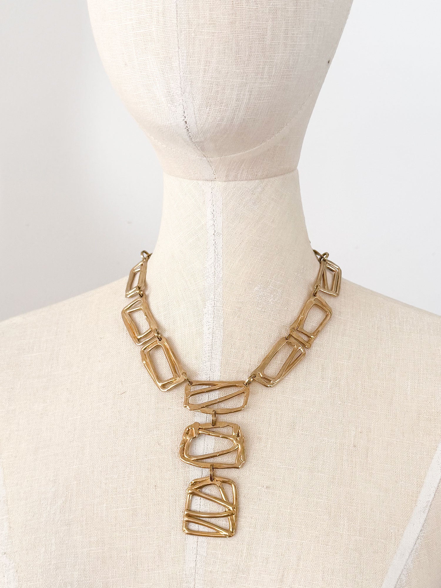 MAKOTO II NECKLACE