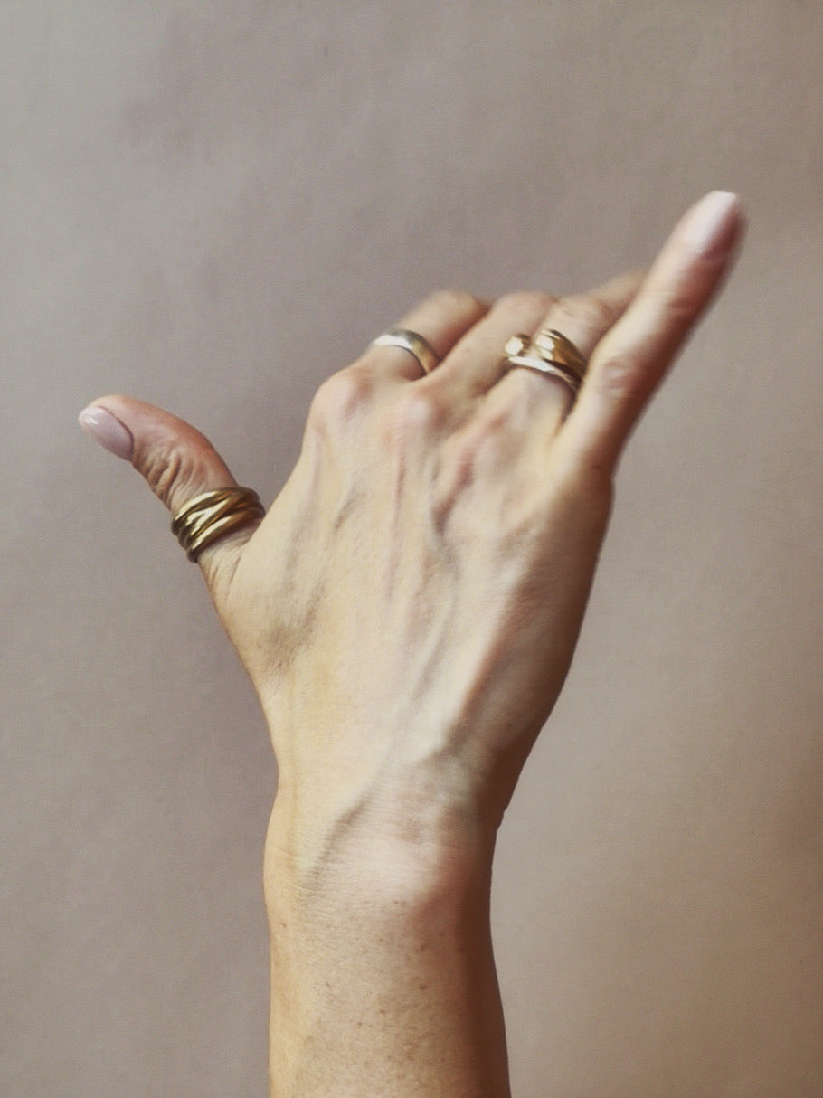 SASS (BRASS) MEDIUM IX RING
