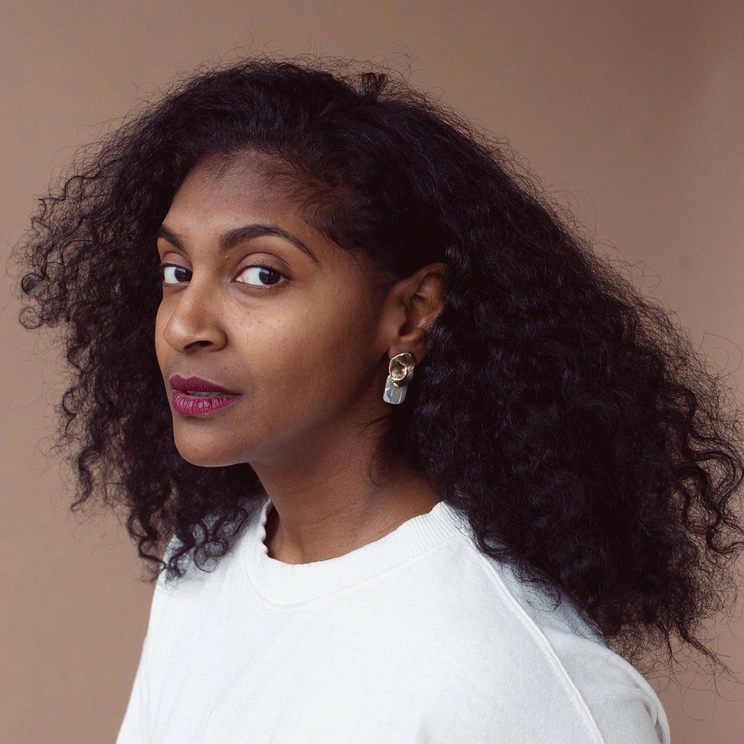 Michelle Ross Pearl Collection Sable Brass and Mother of Pearl Earrings 