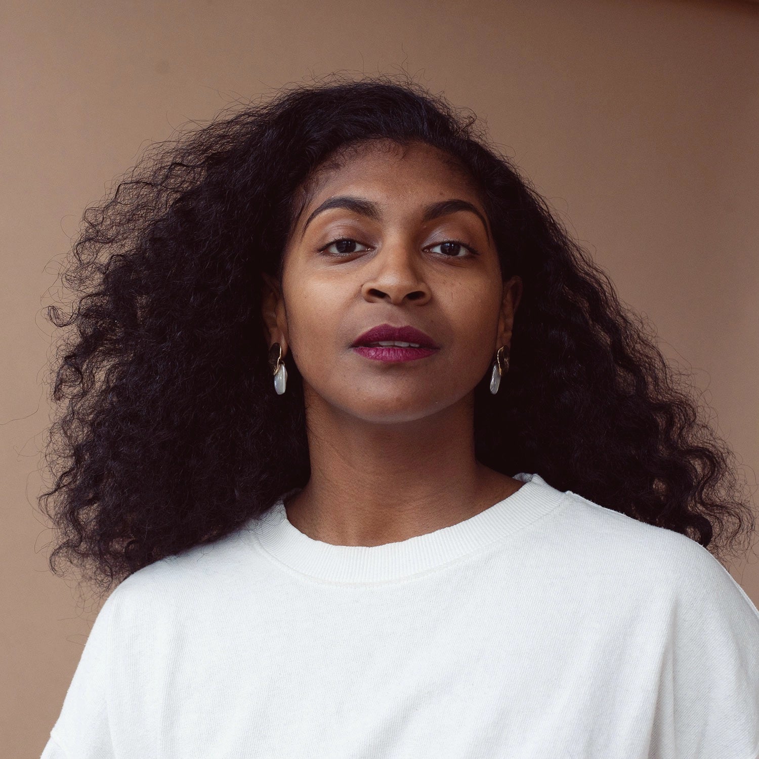 Michelle Ross Pearl Collection Sable Mother of Pearl and Brass Earrings 