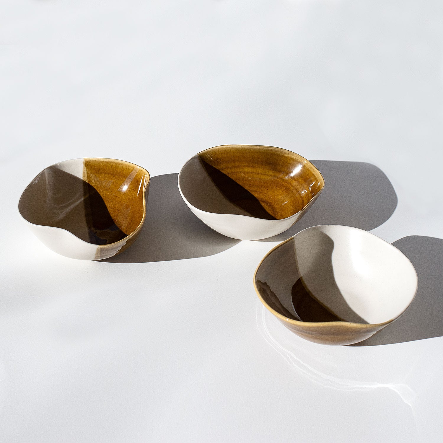 MIMA CERAMICS WAVE BOWL (HALF & HALF)