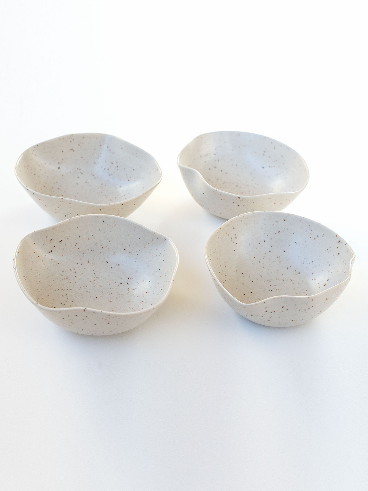 MIMA CERAMICS WAVE BOWL (VANILLA BEAN)