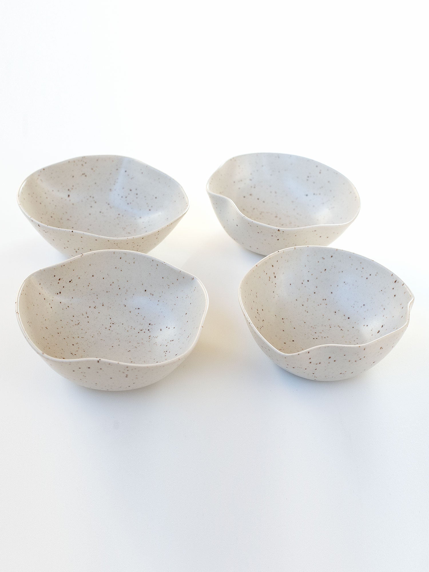 MIMA CERAMICS WAVE BOWL (VANILLA BEAN)