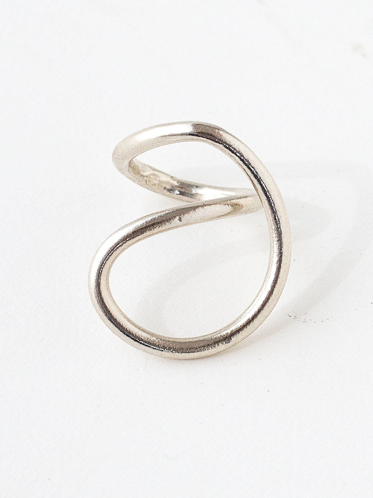 RHODES (SILVER) V RING