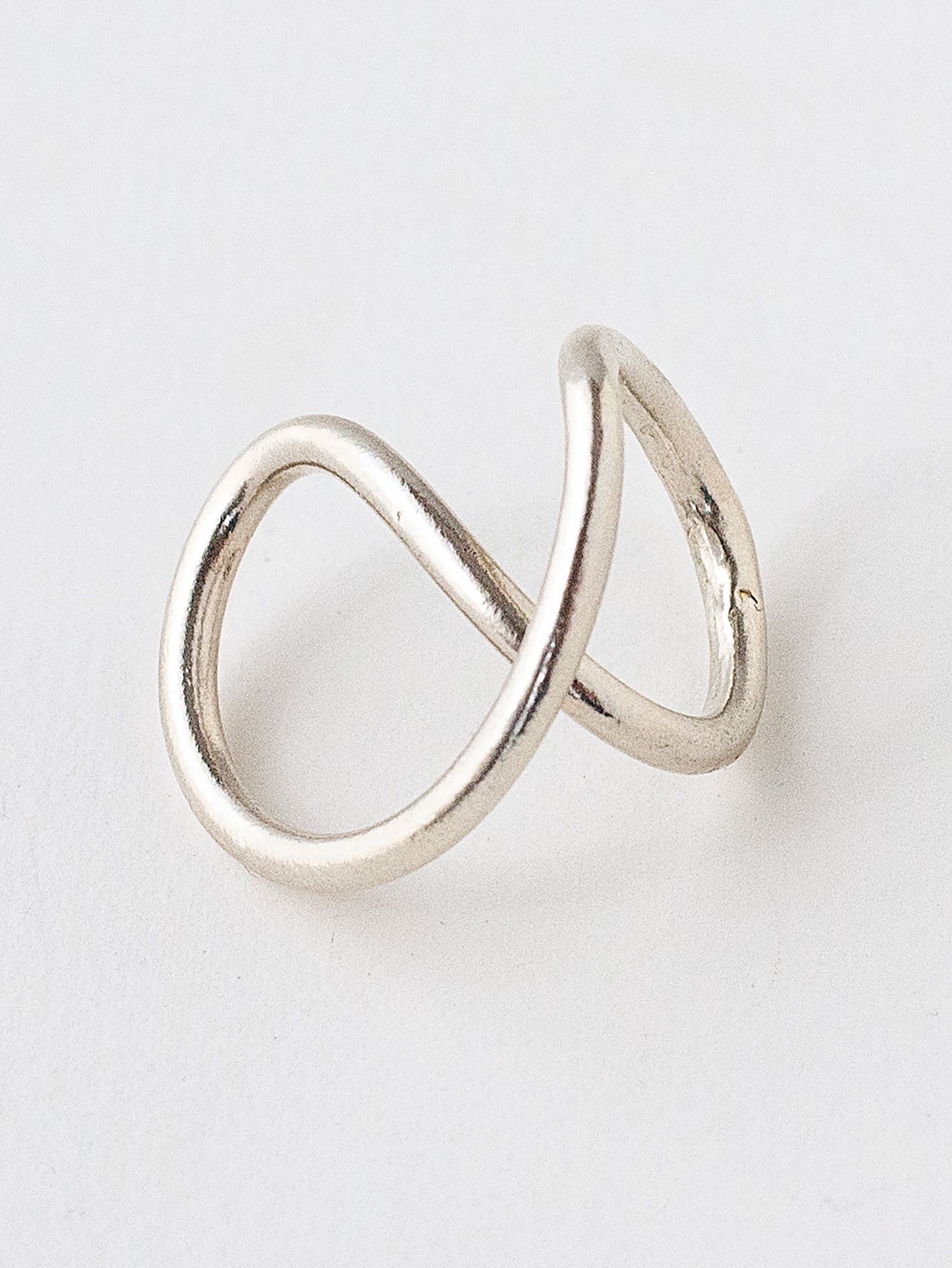 RHODES (SILVER) V RING