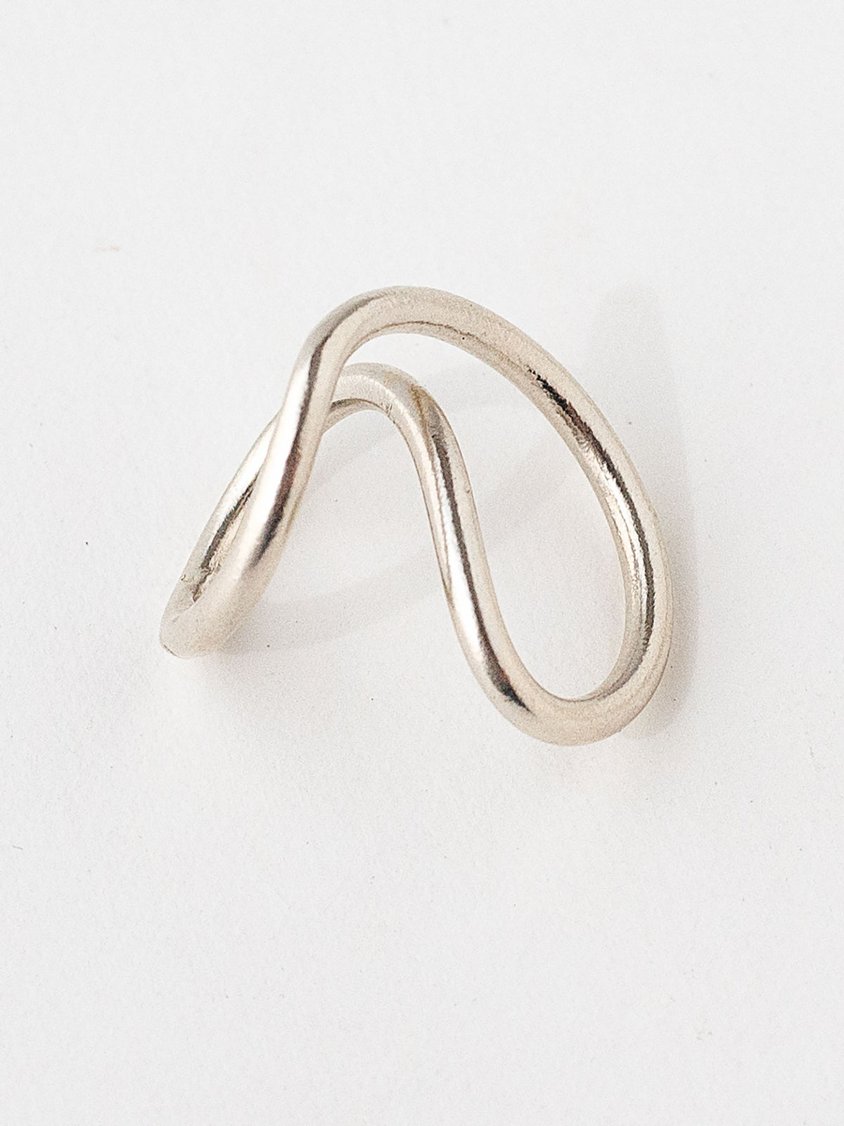 RHODES (SILVER) V RING