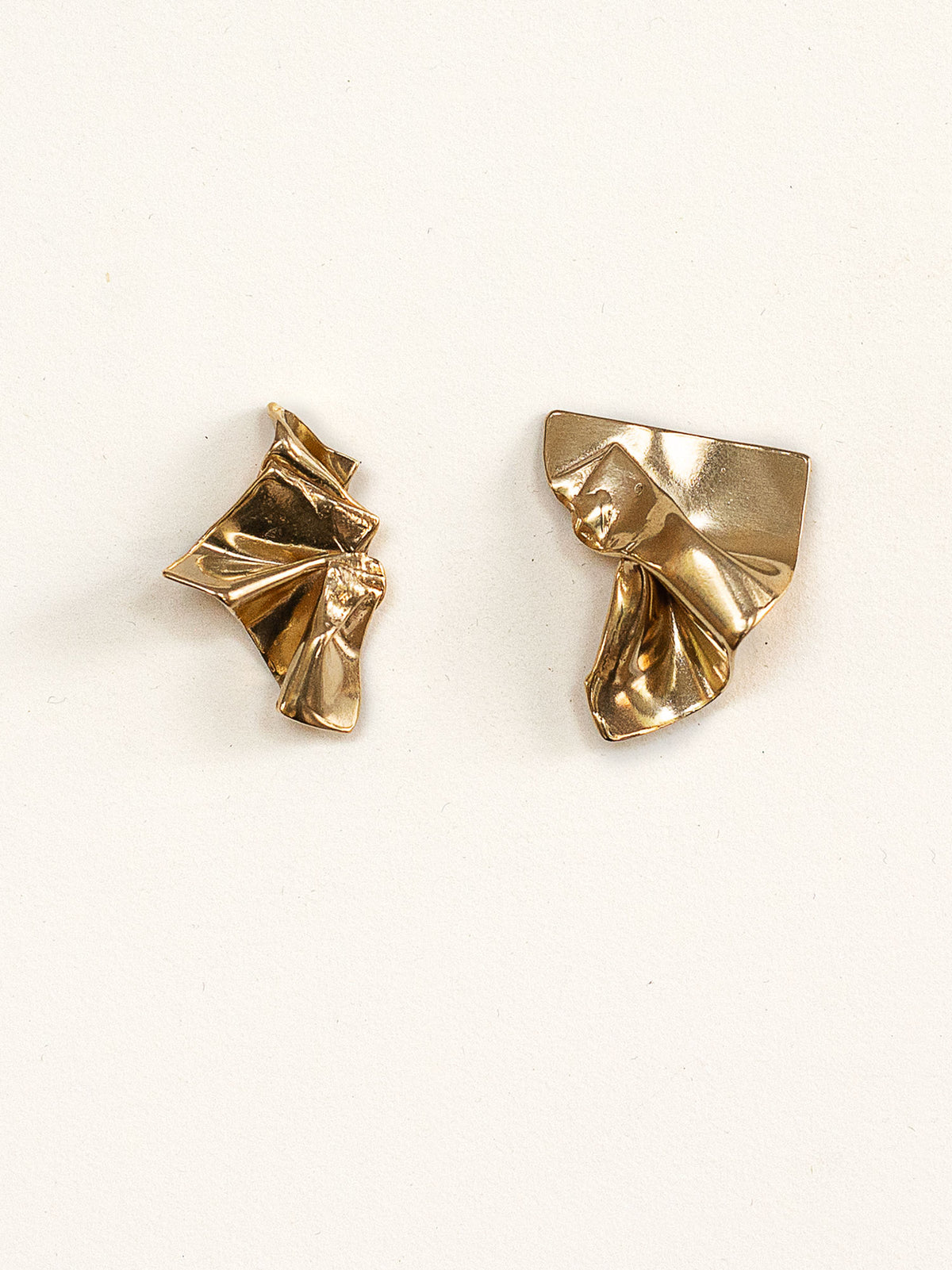 RUFFA (STUD) EARRINGS
