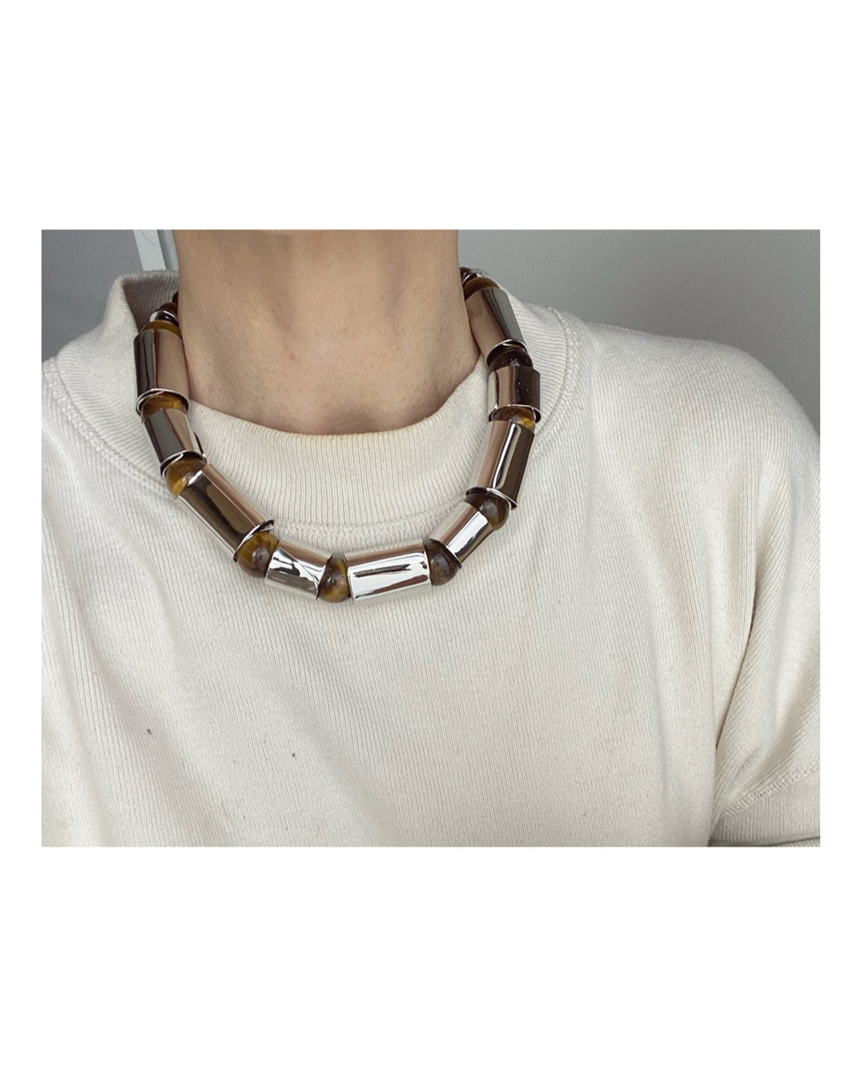 THEMA NECKLACE