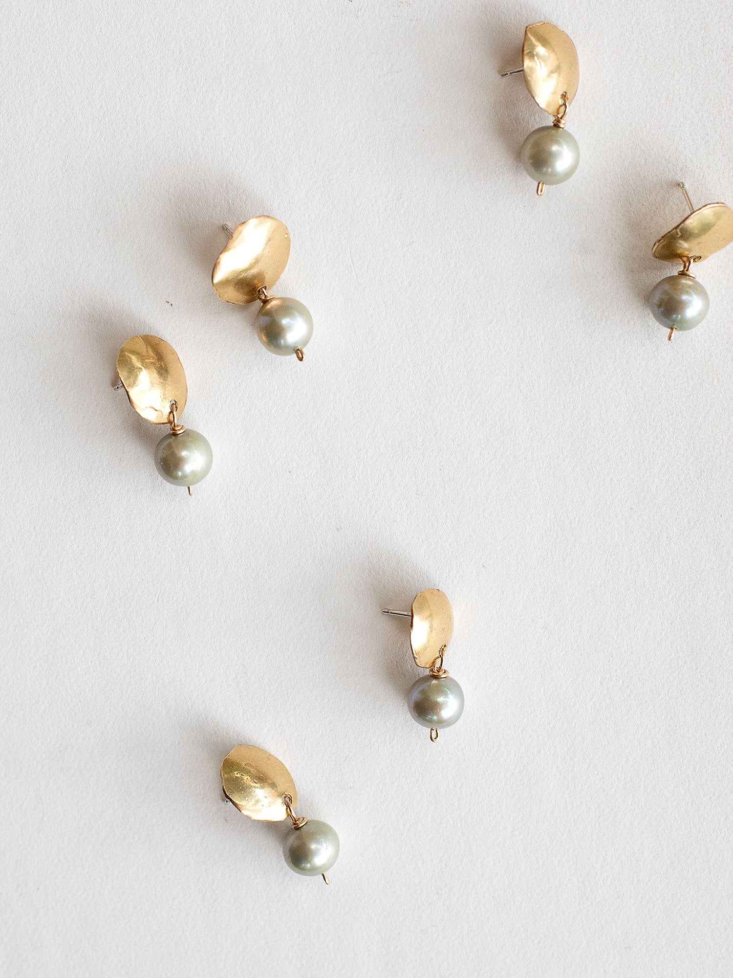 TAI (SILVER PEARL)