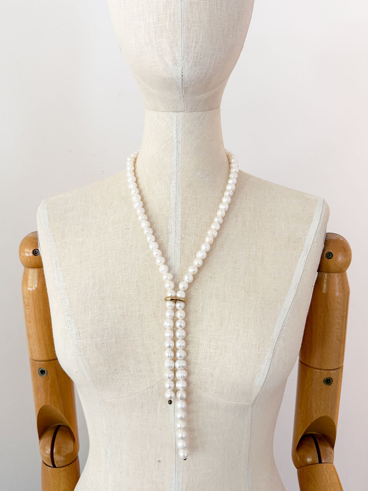 TAYA (PEARL) NECKLACE