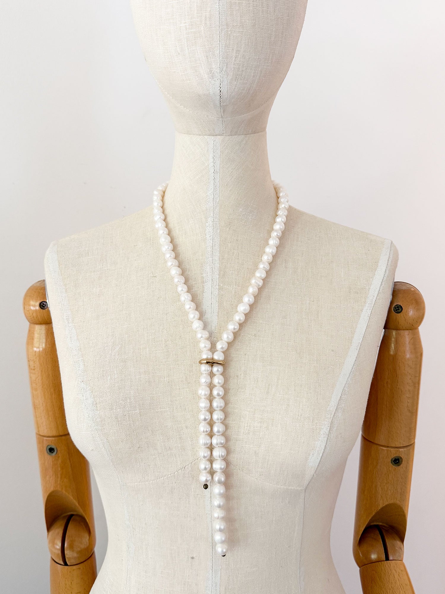 TAYA (PEARL) NECKLACE