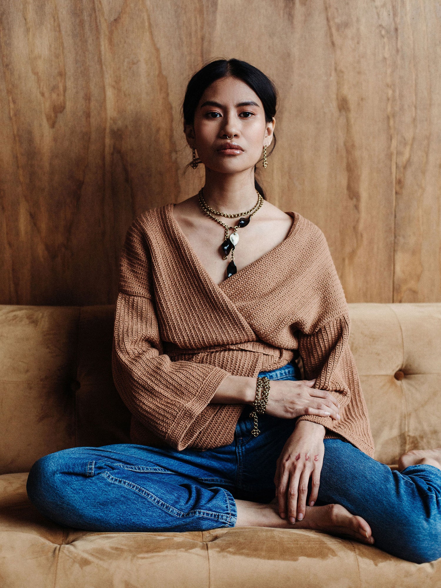 MELE (FLINT) NECKLACE